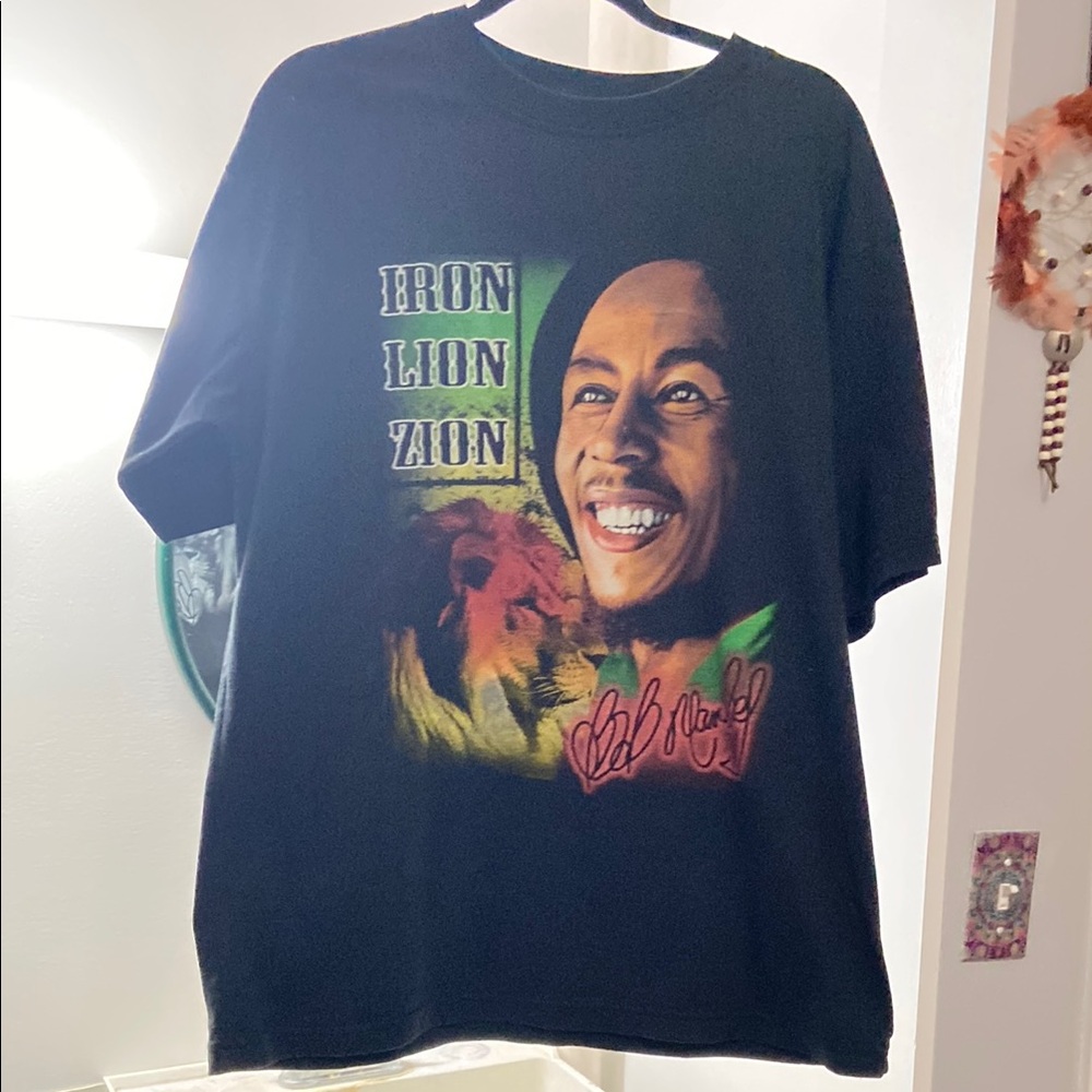 Bob Marley men’s T shirt